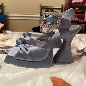 The Craft Jeffrey Campbell shoes Sz 7 SOLD OUT